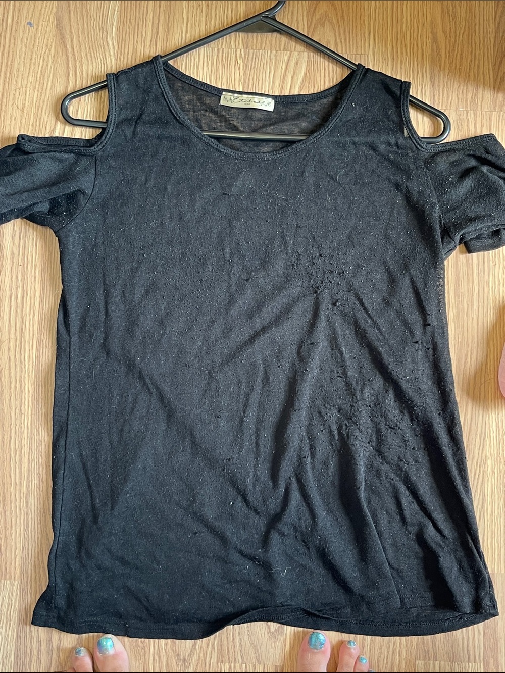 Women’s Black Cold-Shoulder Short Sleeve Tee